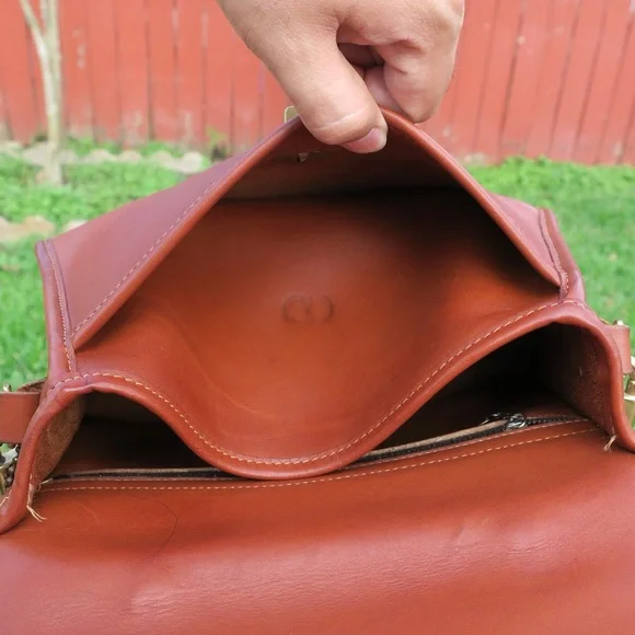 Vintage Coach Court Bag #9870 British Tan Leather | USA Made - Picture 13 of 14